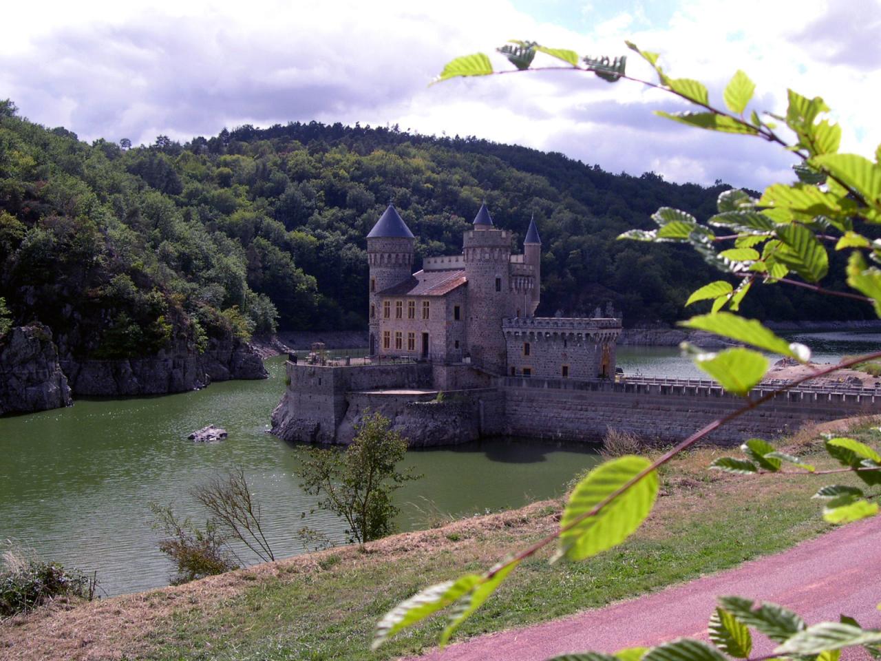 Chateau de La Roche
